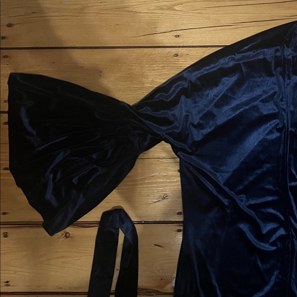 Navy Blue Velvet Robe or Costume - Picture 3 of 5